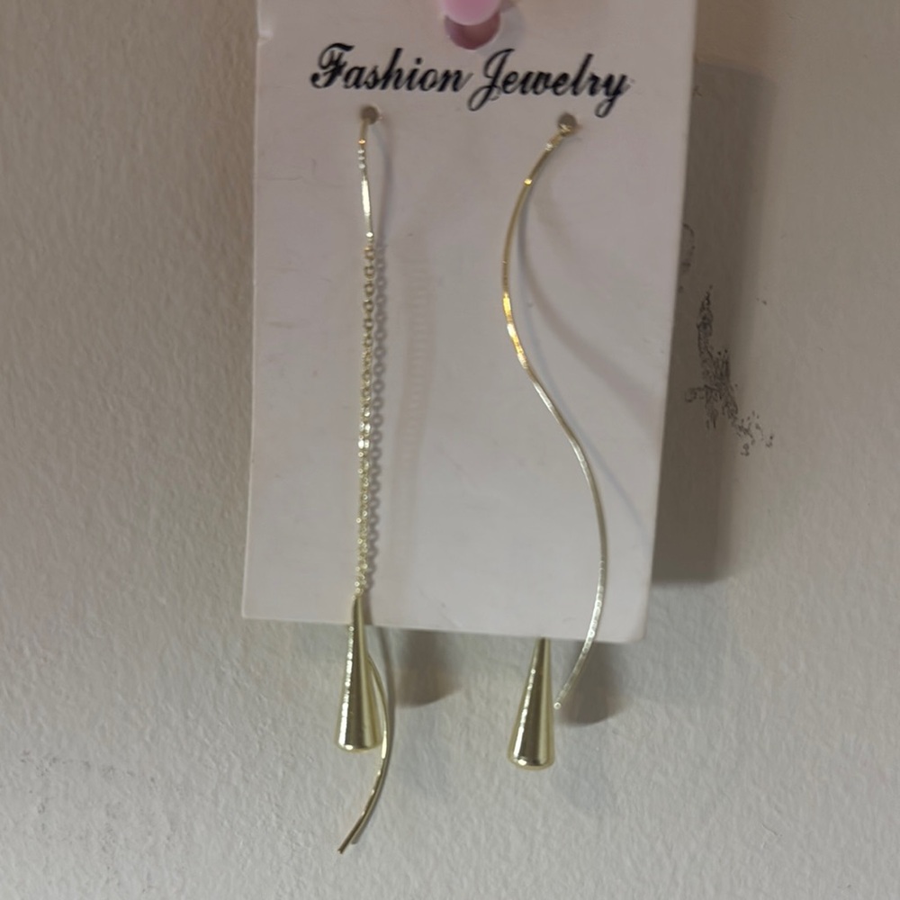 Elegant Gold Dangle Earrings